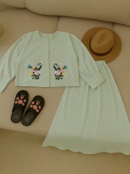 ست لینن گلدوزی کد:۱۲۲۰۱۸